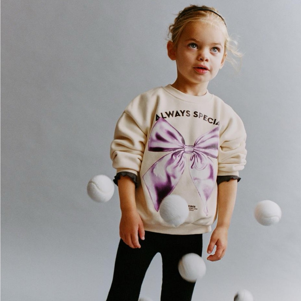ZARA PRINTED SWEATSHIRT
